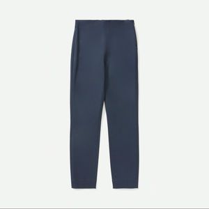Everlane Curvy Side-Zip Work Pant in Navy